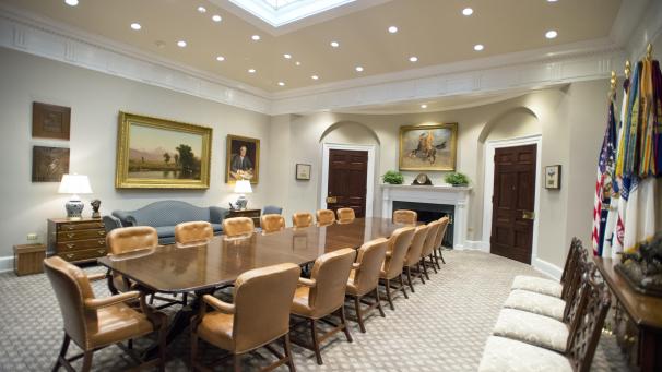 La «
Roosevelt Room
» est utilisée pour des réunions de l’équipe présidentielle. Elle sert également de salle d’attente à ceux qui viennent rencontrer le président dans le bureau ovale. © Reporters/DPA - Ron Sachs