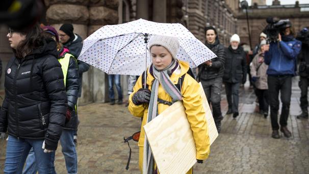 L’activiste Greta Thunberg a participé à la manifestation mondiale pour le climat dans le centre de Stockholm en Suède ce vendredi 15 mars.