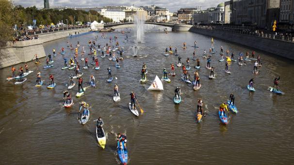 Festival de paddle à Moscou.