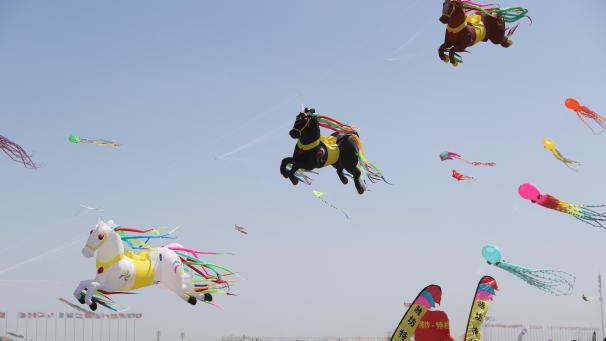 En Mongolie, s’est tenu le festival annuel de cerfs-volants.