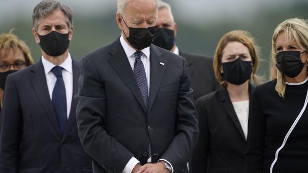Le président américain, Joe Biden et la Première dame ont assisté à l’arrivée des victimes du retrait des troupes américaines d’Afghanistan.