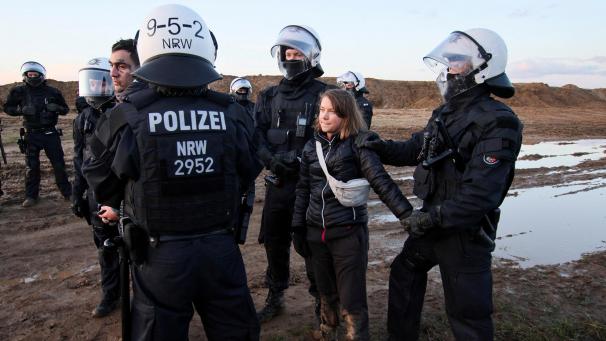 Greta Thunberg a été interpellée par la police.