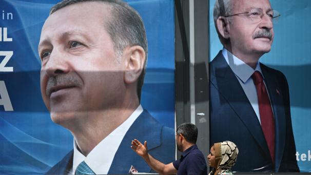 Recep Tayyip Erdogan, à gauche, au pouvoir depuis vingt ans, et Kemal Kiliçdaroglu, à droite, son principal adversaire.