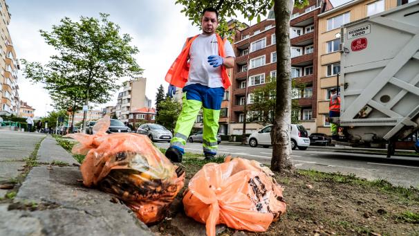 Parmi les points forts de la réforme : le sac orange pour les déchets organiques devient obligatoire.
