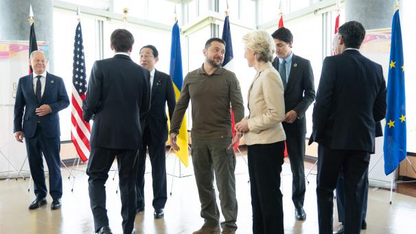 Zelensky était l’invité surprise de ce G7, à Hiroshima, largement consacré à la guerre en Ukraine.