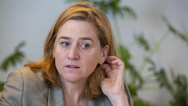 Elke Van den Brandt : « Ce n’est pas un manque de volonté politique. C’est une réalité que la Région ne peut pas porter ça. »
