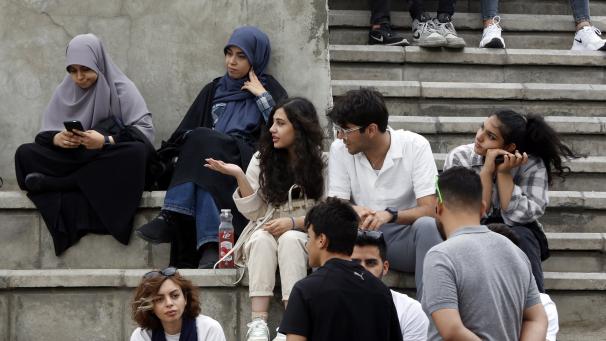  Des jeunes à Téhéran, Iran, le 31 mai 2023.