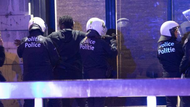 Plus d’une centaine de personnes, dont une majorité de mineurs d’âge, ont été arrêtées au cours du week-end à Bruxelles et à Liège.