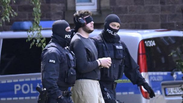 Un suspect est arrêté en Allemagne le 6 juillet dernier, dans le cadre d’une opération antiterroriste menée aussi aux Pays-Bas et en province de Liège.