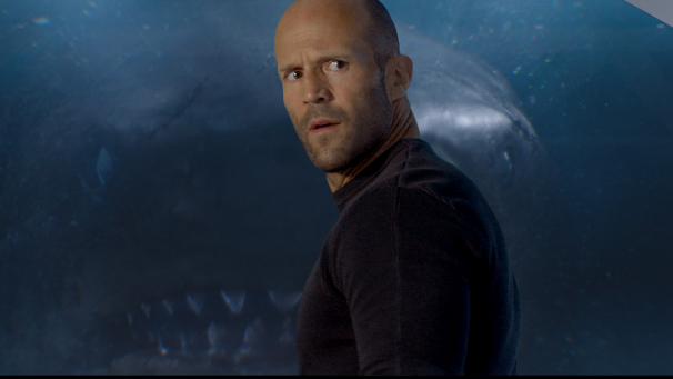 Jason Statham s’attaque cette fois à une espèce normalement éteinte de grands requins.