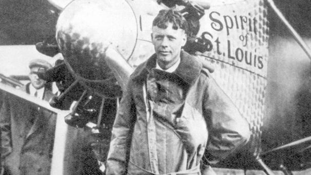 Charles Lindberghfut le premier à traverser l’Atlantique en avion.