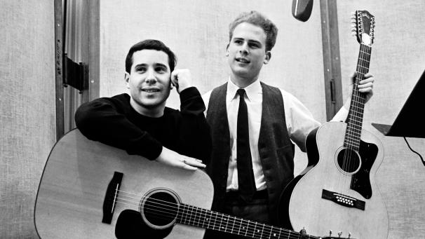 Paul Simon et Art Garfunkel, un duo qu’en inspira un autre: celui des Everly Brothers.