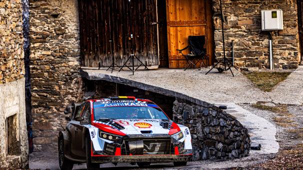 Rallye de Monte-Carlo: Thierry Neuville (Hyundai) impérial, Sébastien Ogier  (Toyota)impuissant - Eurosport