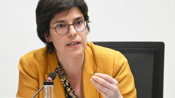 La ministre de l’Energie, Tinne Van der Straeten (Groen), réunira les parties concernées « afin d’analyser l’impact de l’élimination progressive ». 