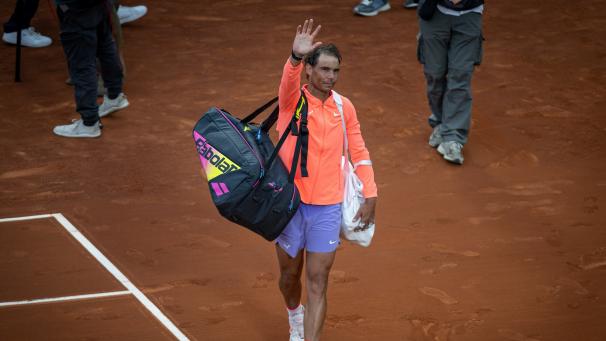 Nadal battu (7-5, 6-1) à Barcelone, mais pas abattu.