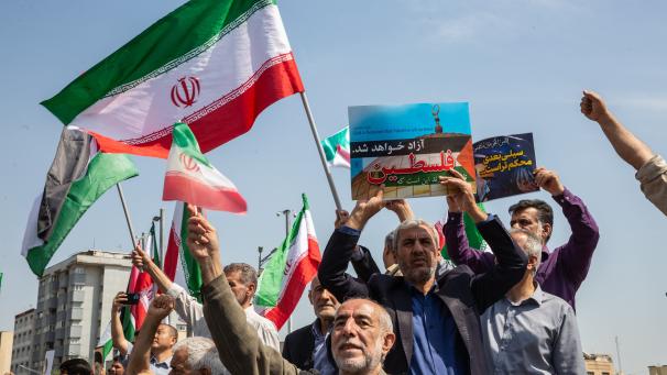 Manifestation à Téhéran après une attaque de drones attribuée à Israël.