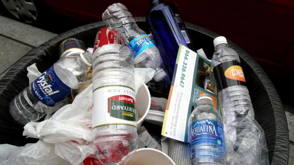 Selon les estimations de l’OCDE, la consommation de plastique devrait pratiquement tripler d’ici 2060.
