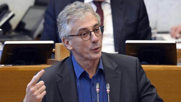 Benoît Dispa, chef de groupe des Engagés au parlement francophone, explique la demande d’un avis en urgence du Conseil d’Etat : « Il s’agit de prévenir d’éventuels recours ultérieurs. »