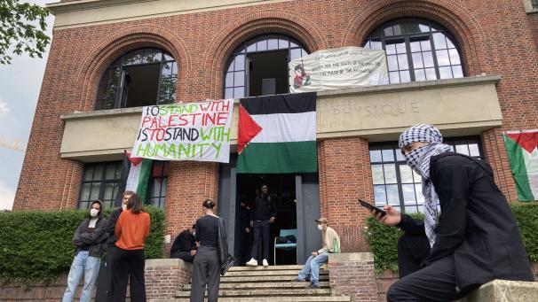 Depuis mardi, des étudiants occupent un bâtiment sur le campus du Solbosch de l’Université libre de Bruxelles en solidarité avec Gaza.