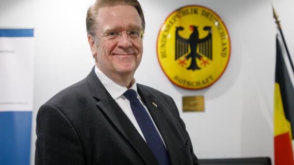 « L’allemand est la troisième langue nationale en Belgique, il y a entre nos deux pays toutes ces connexions politiques et économiques, ça aide si on parle l’allemand », note l’ambassadeur.