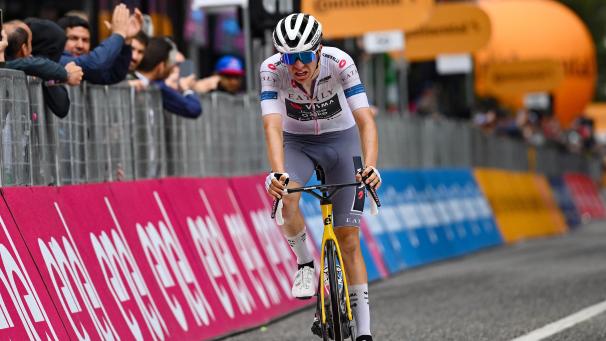 Malade, Cian Uijtdebroeks a quitté le Giro.