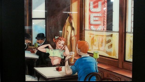 « Sexy Suey », une parodie de « Chop Suey » où Tintin tatoué d’une chouette sur le bras discute avec une jeune femme dans une posture aguicheuse, tandis que les Dupondt semblent épier la scène.