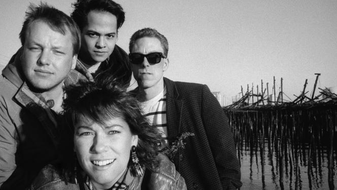 Black Francis, Joey Santiago, David Lovering et Kim Deal. Pixies 1989. © D.R.