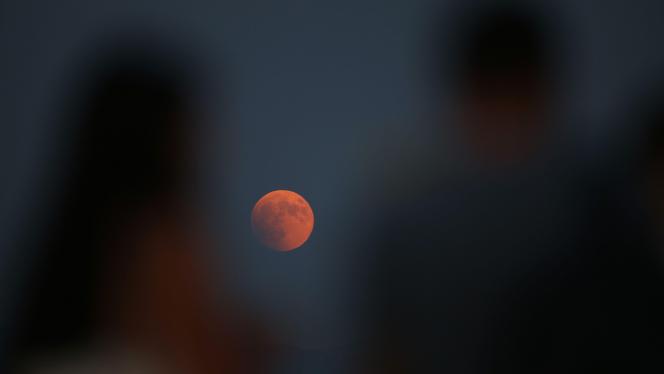 L’éclipse de lune en Albanie © AFP