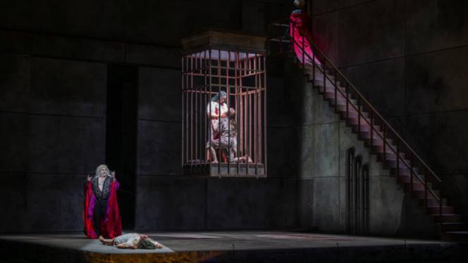 Le rêve amoureux de Salome (éblouissante Lise Davidsen) en final de l’opéra.