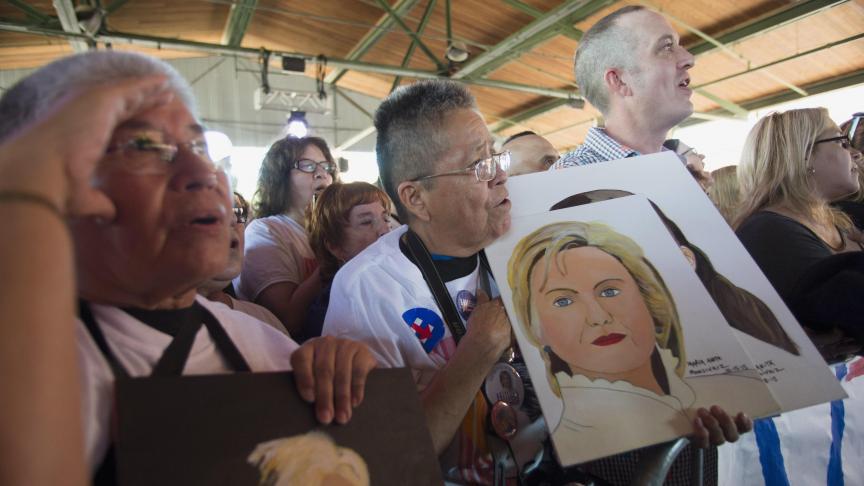 Clinton incarne pour certaines de minorités, comme les latinos, la continuité d’un espoir en un avenir meilleur.