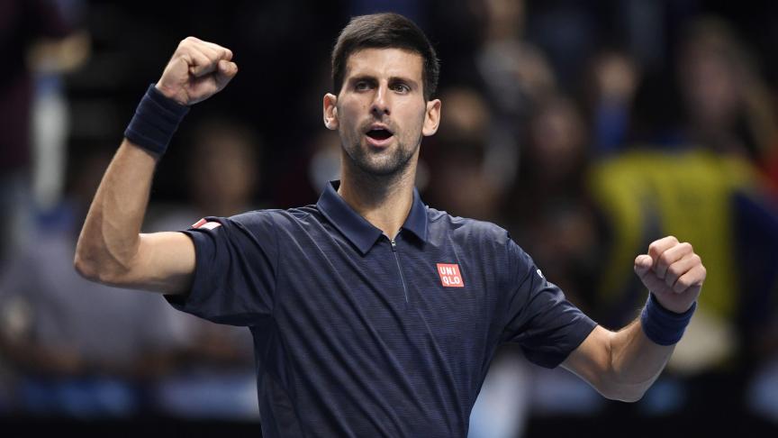 Novak Djokovic célèbre sa victoire contre Dominic Thiem. © Photo News/Reuters/Tony O’Brien