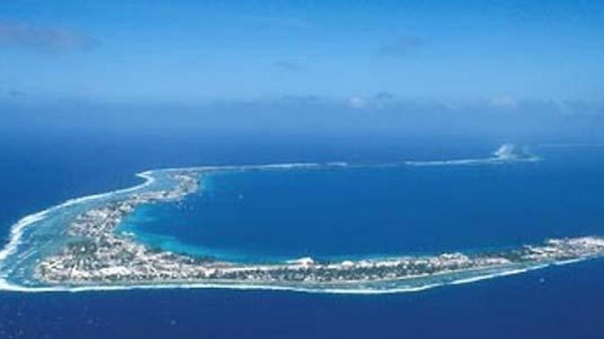 Les îles Marshall : 181 km² - Cet archipel situé en Océanie est formé d'îles volcaniques et d’atolls coralliens ; il s'est fait connaître du monde entier comme site d'essais nucléaires américain.