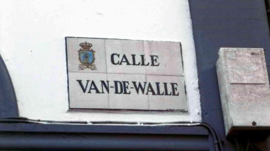 Van De Walle 1