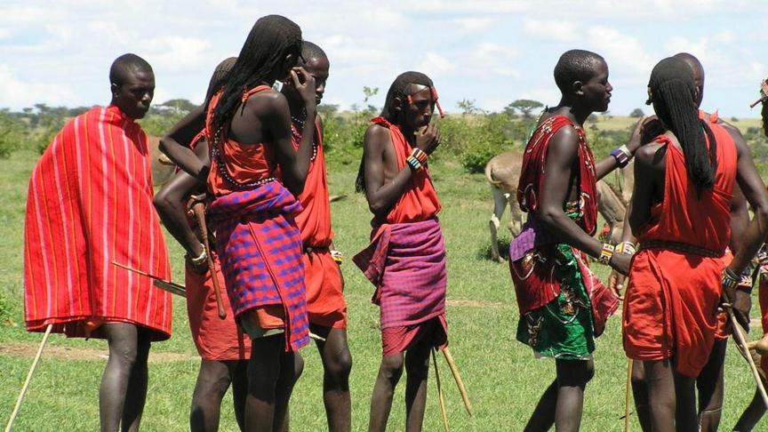 Le luxe aujourd’hui
: vivre des expériences rares et uniques, par exemple en partageant la vie des Masaïs au Kénya. © Wikipedia commons