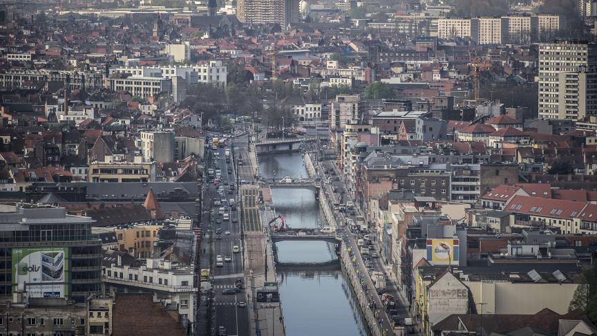 La zone du canal est une zone stratégique et cruciale pour le développement futur de Bruxelles. Elle démarre du ring à Anderlecht jusqu’au pont de Buda au nord de la capitale. 14
kilomètres le long desquels les projets pullulent. © perspective.brussels.