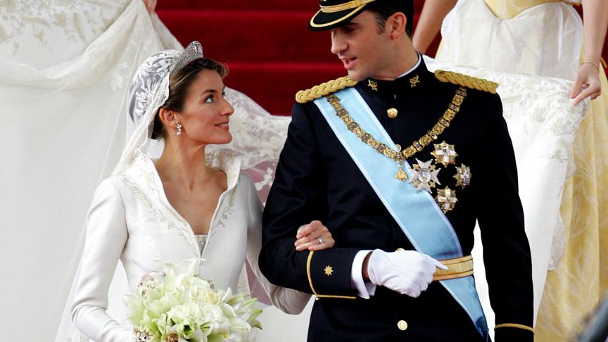 Ancienne journaliste et présentatrice de journal, Letizia se marie le 22 mai 2004 au prince héritier Felipe VI. Après l'abdication du roi Juan Carlos, elle devient officiellement reine consort d'Espagne le 19 juin 2014. © Belgaimage