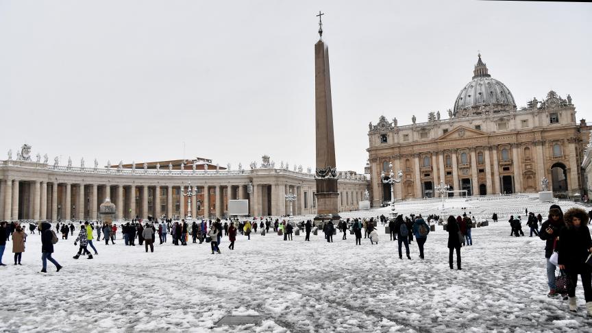 Le Vatican, sous la neige, ce lundi 26 février.