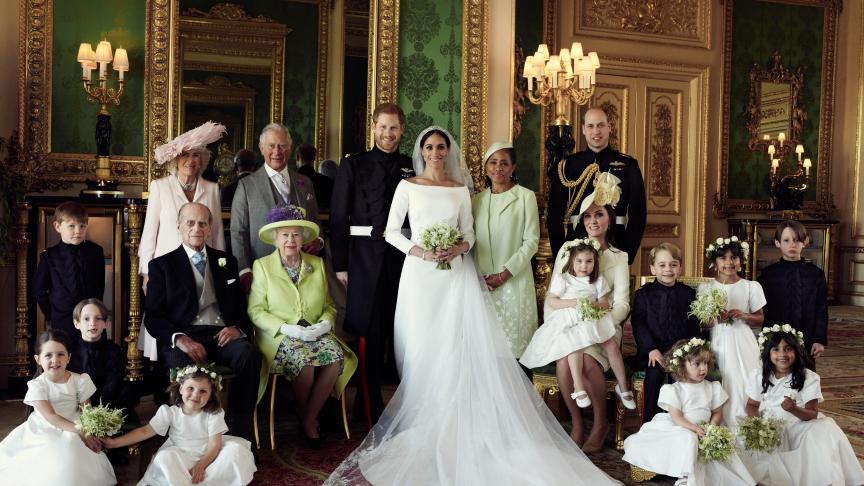 Le duc et la duchesse de Sussex, entourés de leur famille.
