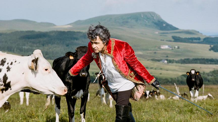 Messire Murat entouré des vaches de son enfance...
