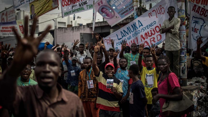 Les partisans du candidat de l’opposition Martin Fayulu - formant de la main le chiffre 4, celui de leur favori sur la liste électorale - restaient déterminés, mercredi à Kinshasa.