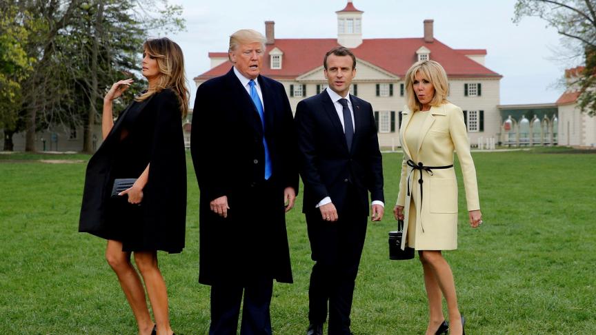 Le 3 avril 2018, le couple présidentiel américain a rencontré ses homologues français. Le milliardaire entretient une fascination pour le jeune chef de l’Etat français.