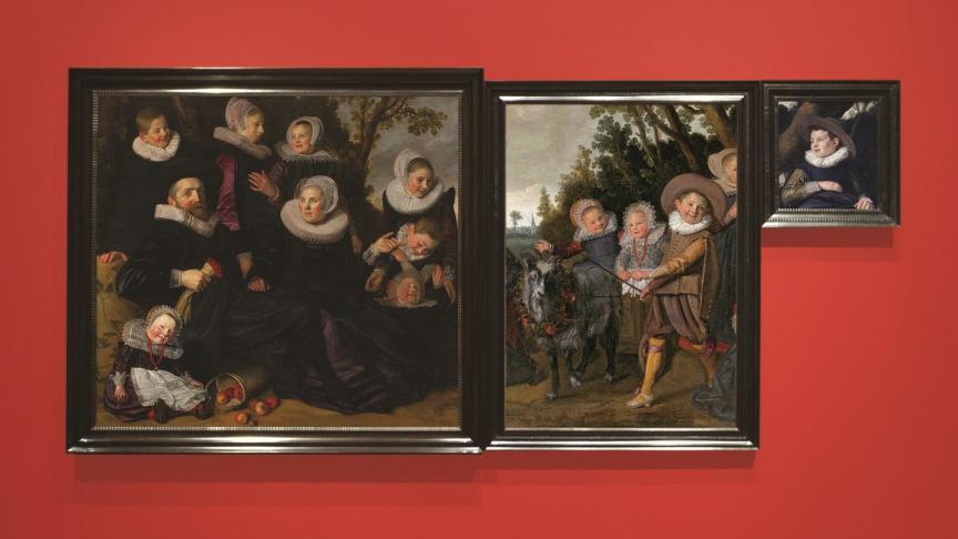 Dans les salles rénovées du parcours hollandais, on peut découvrir les trois parties connues du «
Portrait de la famille Van Campen
» de Frans Hals, enfin réunies.