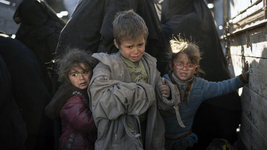 Evacuation de civils des derniers territoires tenus par l’Etat islamique à Baghouz en Syrie.