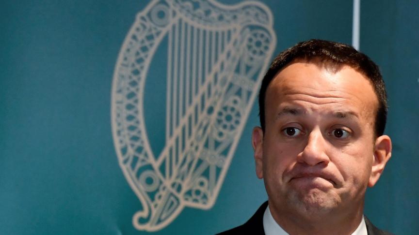 La position de l’Irlande et de son Premier ministre Leo Varadkar est inconfortable
: Dublin s’oppose à l’érection d’une frontière dure qui pourrait engendrer des difficultés économiques et raviver les tensions en Irlande du Nord. © Reuters.