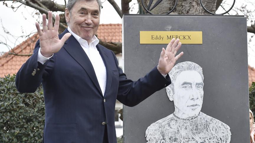 Eddy Merckx a inauguré un square à son nom le 28 mars, 100 jours avant le début du Tour de France à Bruxelles.