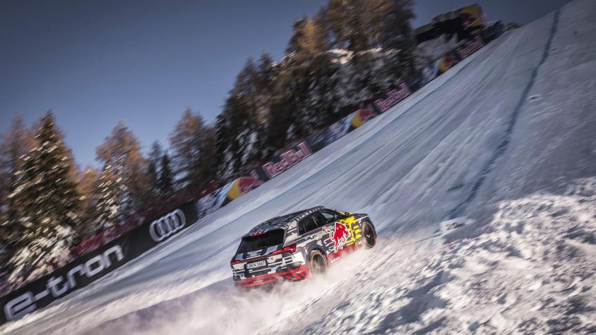 NEWS-Audi e-tron piste de ski
