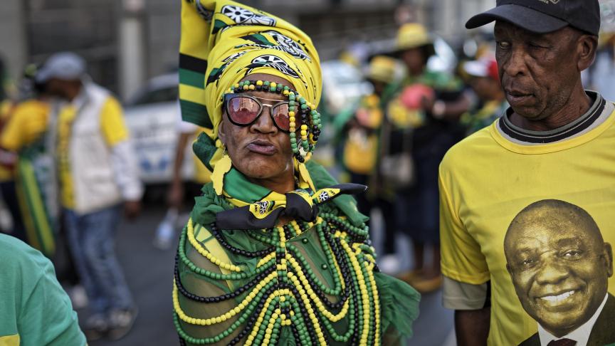 Scènes de liesse dans les rues de Johannesburg après que Cyril Ramaphosa, président d’Afrique du Sud, a fait le ménage au sein de son parti, pour l’assainir.