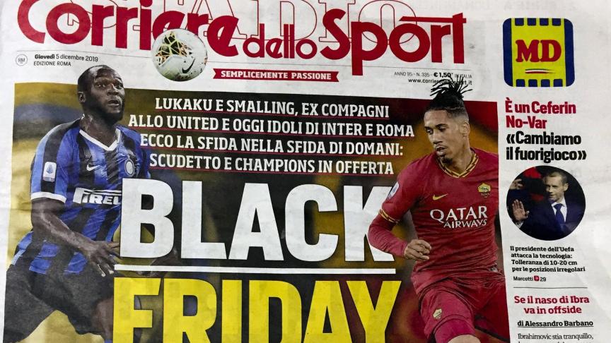 La Une polémique du quotidien italien Corriere dello Sport. Un gros titre qui rappelle les problèmes de racisme dans les stades de foot italiens.