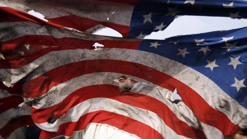 En Iran, comme au Pakistan, en Syrie ou en Turquie, le drapeau américain a supporté les pires outrages. © EPA