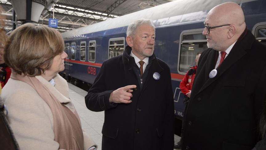 François Bellot, au centre de la photo, était à l’arrivée du premier train de nuit en provenance de Vienne.
